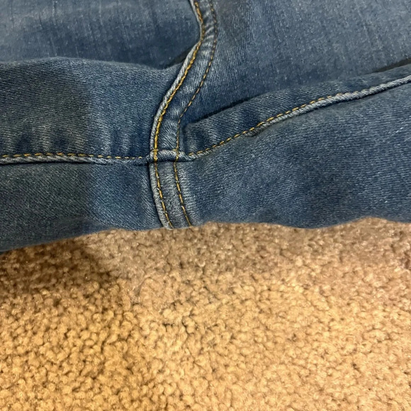 Levi’s 720 High Rise Super Skinny Jeans - Picture 4 of 8
